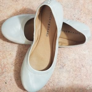 Lucky Brand flat